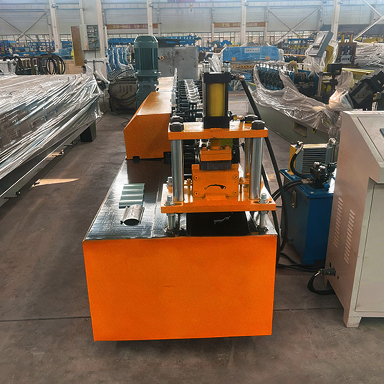 Metal roller shutter door forming equipment
