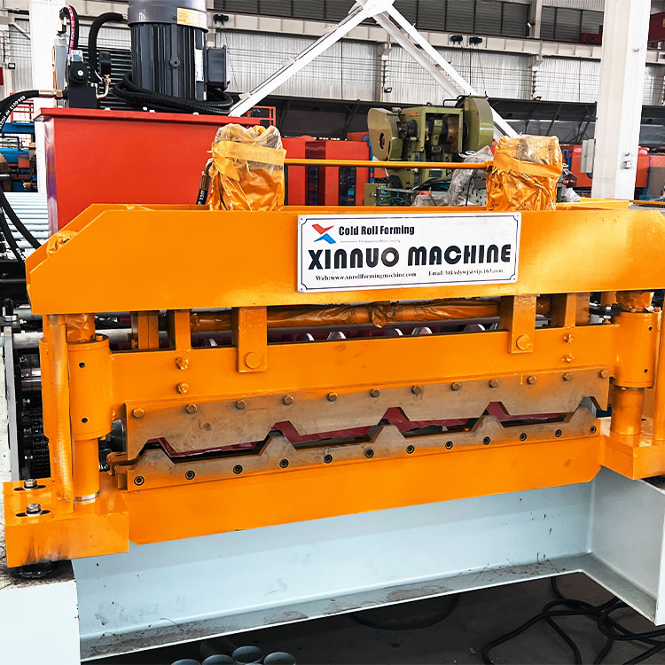 Trapezoidal color steel forming machine