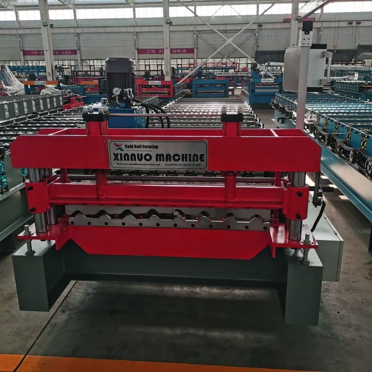 Color steel corrugated sheet forming machine