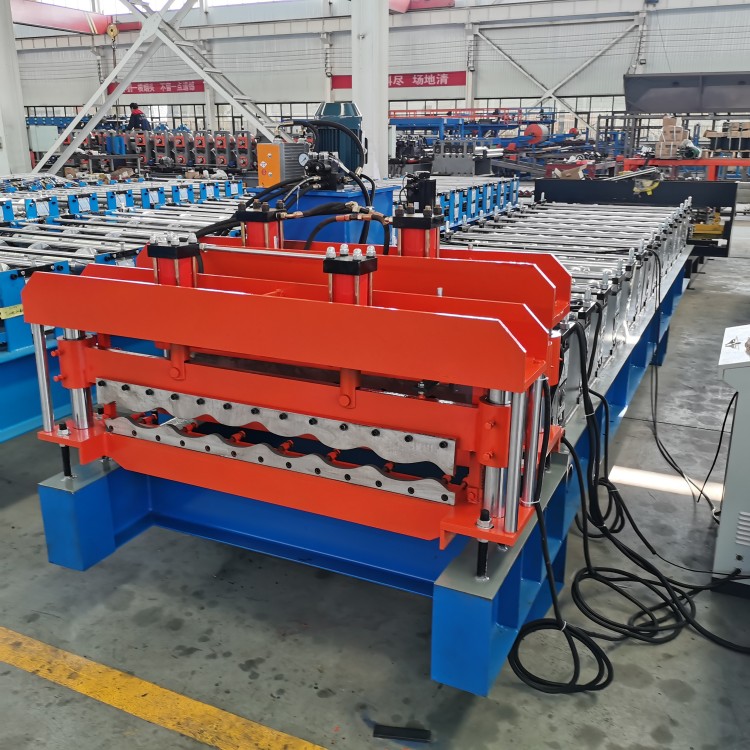 Glazed tile roll forming machine