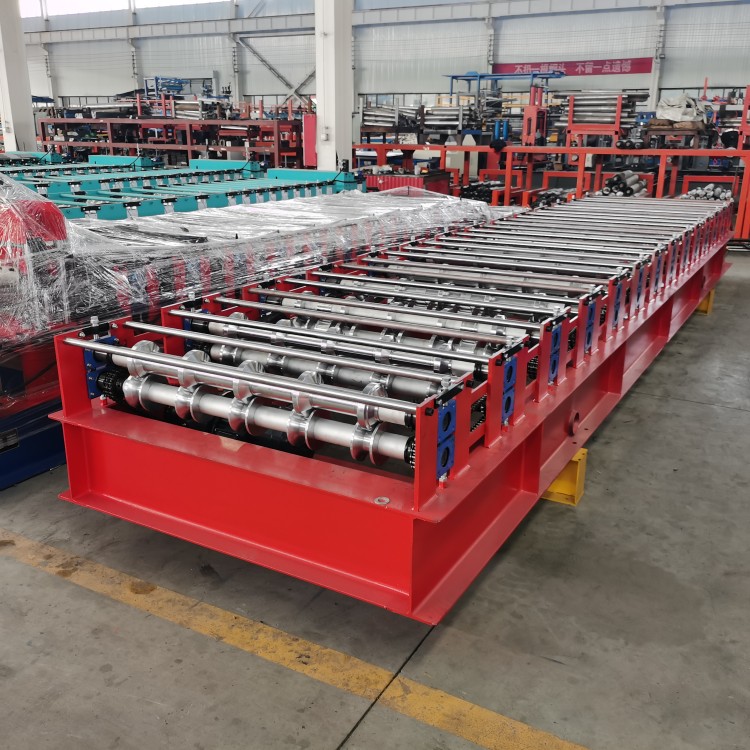 ag panel roll former