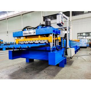 Color steel glazed tile forming machine