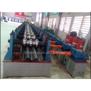 Highway guardrail cold bending forming machine